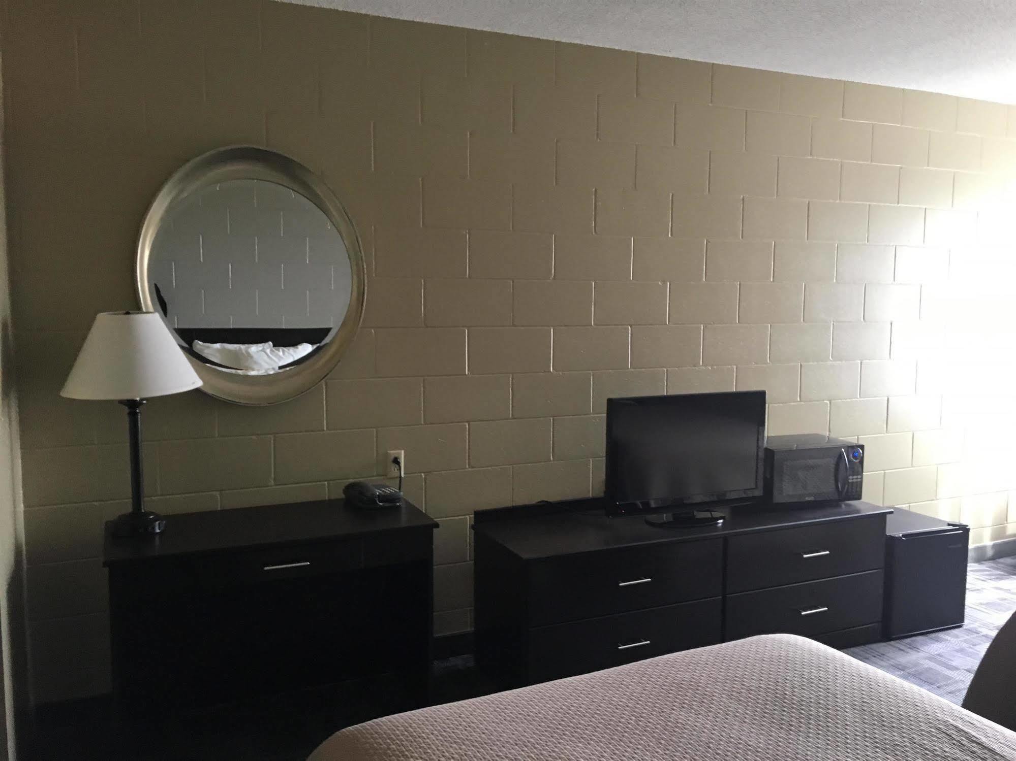 Sunlac Inn Lakota Экстерьер фото