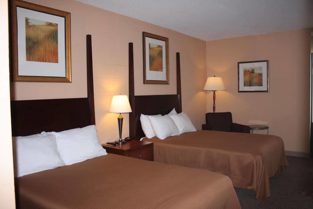 Sunlac Inn Lakota Экстерьер фото